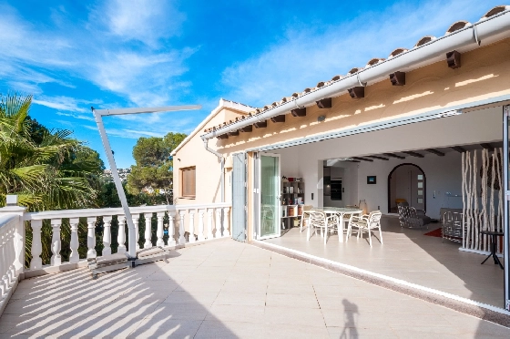 Villa in Moraira zu verkaufen, Zona de estar 270 m², Klimaanlage, Terreno 897 m², 3 Schlafzimmer, 3 Badezimmer, Pool, ref.: AM-12629DR-8