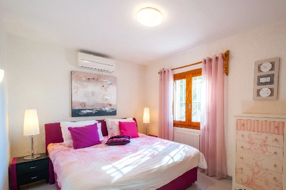 Villa in Benissa zu verkaufen, Zona de estar 247 m², Baujahr 1993, Klimaanlage, Terreno 848 m², 5 Schlafzimmer, 3 Badezimmer, Pool, ref.: AM-12630DR-28