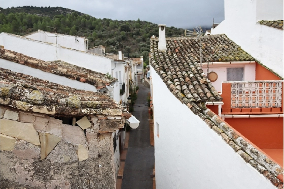 Stadthaus in Castell De Castells zu verkaufen, Wohnfläche 219 m², Grundstück 86 m², 3 Schlafzimmer, 3 Badezimmer, ref.: PT-25013-46