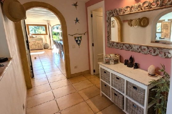 Villa in Javea zu verkaufen, Zona de estar 386 m², Klimaanlage, Terreno 4596 m², 4 Schlafzimmer, 4 Badezimmer, Pool, ref.: AVS-57604-19