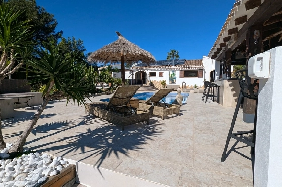 Villa in Javea zu verkaufen, Zona de estar 386 m², Klimaanlage, Terreno 4596 m², 4 Schlafzimmer, 4 Badezimmer, Pool, ref.: AVS-57604-3