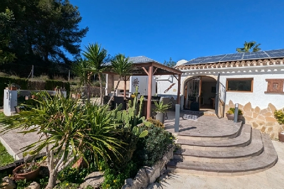 Villa in Javea zu verkaufen, Zona de estar 386 m², Klimaanlage, Terreno 4596 m², 4 Schlafzimmer, 4 Badezimmer, Pool, ref.: AVS-57604-37