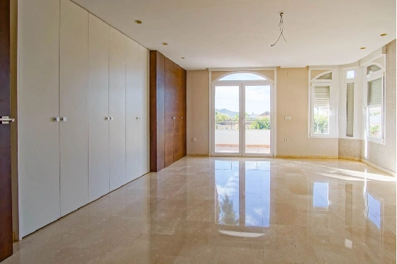 Villa in L-Alfas del Pi(Alfaz del PI Pueblo Urbanizaciones) zu verkaufen, Zona de estar 810 m², Terreno 1094 m², 5 Schlafzimmer, 6 Badezimmer, Pool, ref.: COB-7030ALF-10535-20