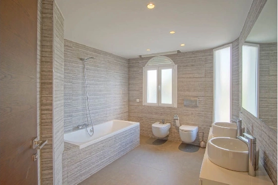 Villa in L-Alfas del Pi(Alfaz del PI Pueblo Urbanizaciones) zu verkaufen, Zona de estar 810 m², Terreno 1094 m², 5 Schlafzimmer, 6 Badezimmer, Pool, ref.: COB-7030ALF-10535-22
