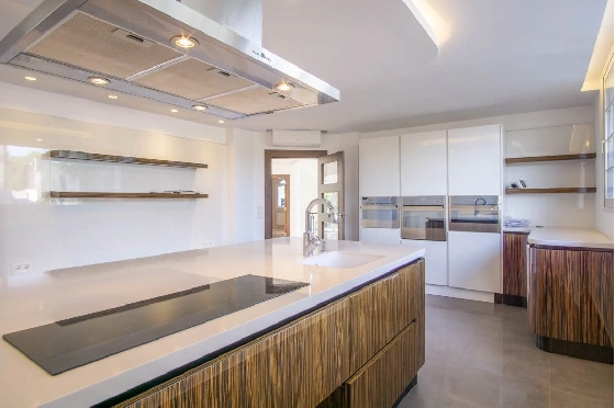 Villa in L-Alfas del Pi(Alfaz del PI Pueblo Urbanizaciones) zu verkaufen, Zona de estar 810 m², Terreno 1094 m², 5 Schlafzimmer, 6 Badezimmer, Pool, ref.: COB-7030ALF-10535-35