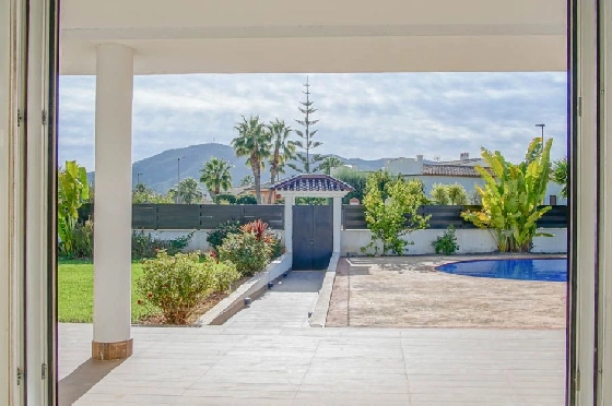 Villa in L-Alfas del Pi(Alfaz del PI Pueblo Urbanizaciones) zu verkaufen, Zona de estar 810 m², Terreno 1094 m², 5 Schlafzimmer, 6 Badezimmer, Pool, ref.: COB-7030ALF-10535-41