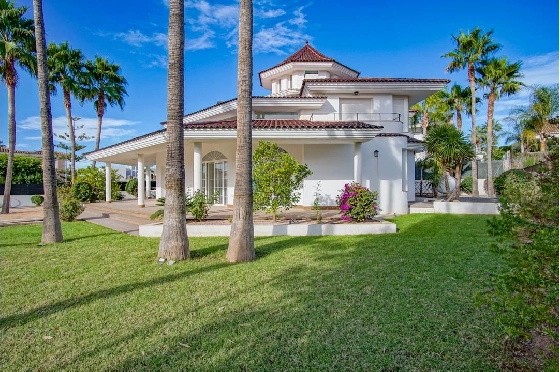 Villa in L-Alfas del Pi(Alfaz del PI Pueblo Urbanizaciones) zu verkaufen, Zona de estar 810 m², Terreno 1094 m², 5 Schlafzimmer, 6 Badezimmer, Pool, ref.: COB-7030ALF-10535-46
