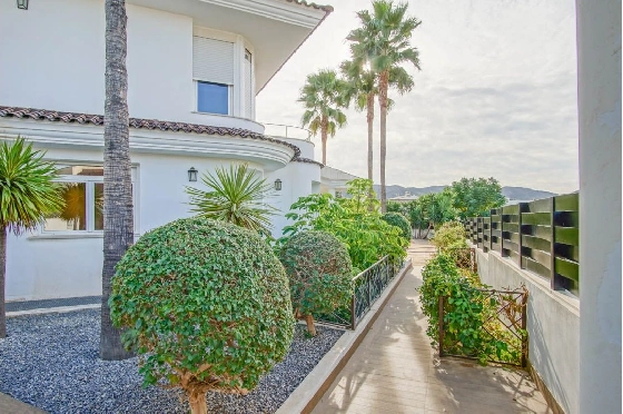 Villa in L-Alfas del Pi(Alfaz del PI Pueblo Urbanizaciones) zu verkaufen, Zona de estar 810 m², Terreno 1094 m², 5 Schlafzimmer, 6 Badezimmer, Pool, ref.: COB-7030ALF-10535-48