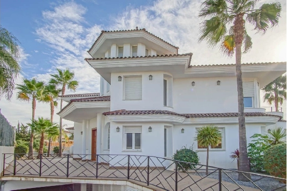Villa in L-Alfas del Pi(Alfaz del PI Pueblo Urbanizaciones) zu verkaufen, Zona de estar 810 m², Terreno 1094 m², 5 Schlafzimmer, 6 Badezimmer, Pool, ref.: COB-7030ALF-10535-50