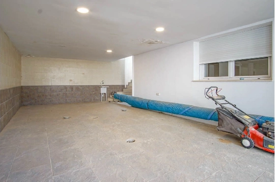 Villa in L-Alfas del Pi(Alfaz del PI Pueblo Urbanizaciones) zu verkaufen, Zona de estar 810 m², Terreno 1094 m², 5 Schlafzimmer, 6 Badezimmer, Pool, ref.: COB-7030ALF-10535-6