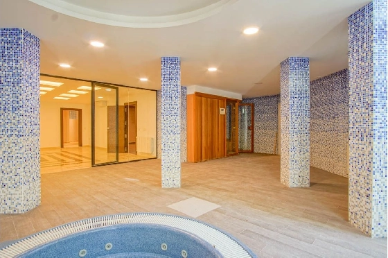 Villa in L-Alfas del Pi(Alfaz del PI Pueblo Urbanizaciones) zu verkaufen, Zona de estar 810 m², Terreno 1094 m², 5 Schlafzimmer, 6 Badezimmer, Pool, ref.: COB-7030ALF-10535-7