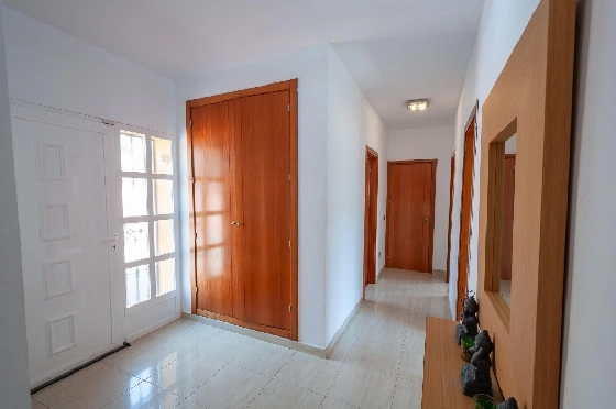 Villa in Orba(Comunidad valenciana) zu verkaufen, Zona de estar 225 m², Klimaanlage, Terreno 637 m², 5 Schlafzimmer, 2 Badezimmer, Pool, ref.: COB-3568-10535-12