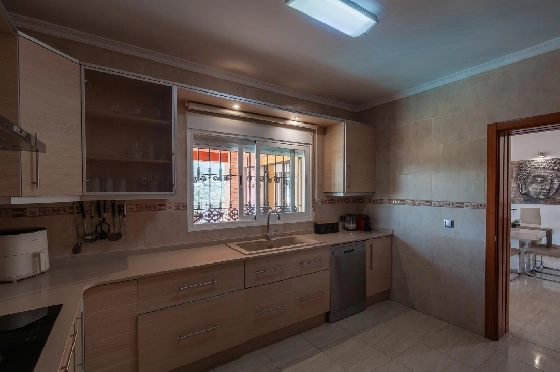 Villa in Orba(Comunidad valenciana) zu verkaufen, Zona de estar 225 m², Klimaanlage, Terreno 637 m², 5 Schlafzimmer, 2 Badezimmer, Pool, ref.: COB-3568-10535-21