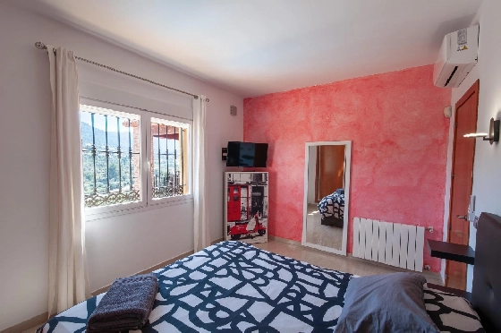 Villa in Orba(Comunidad valenciana) zu verkaufen, Zona de estar 225 m², Klimaanlage, Terreno 637 m², 5 Schlafzimmer, 2 Badezimmer, Pool, ref.: COB-3568-10535-27