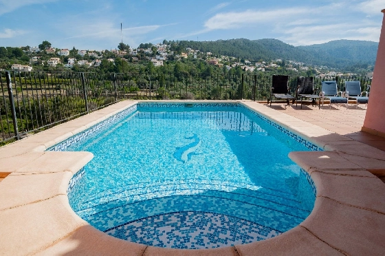 Villa in Orba(Comunidad valenciana) zu verkaufen, Zona de estar 225 m², Klimaanlage, Terreno 637 m², 5 Schlafzimmer, 2 Badezimmer, Pool, ref.: COB-3568-10535-41