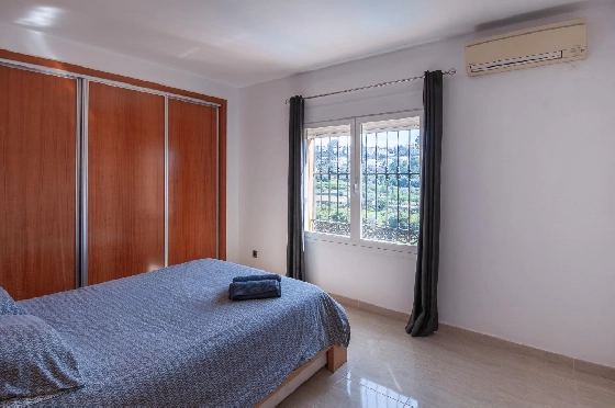 Villa in Orba(Comunidad valenciana) zu verkaufen, Zona de estar 225 m², Klimaanlage, Terreno 637 m², 5 Schlafzimmer, 2 Badezimmer, Pool, ref.: COB-3568-10535-5