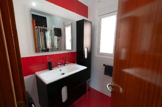 Villa in Orba(Comunidad valenciana) zu verkaufen, Zona de estar 225 m², Klimaanlage, Terreno 637 m², 5 Schlafzimmer, 2 Badezimmer, Pool, ref.: COB-3568-10535-8