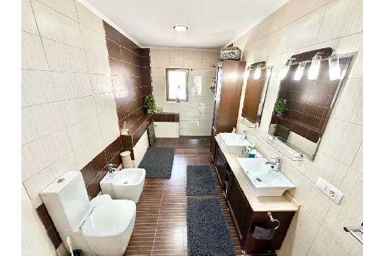 Villa in Pego zu verkaufen, Zona de estar 320 m², Baujahr 2009, Klimaanlage, Terreno 1166 m², 5 Schlafzimmer, 4 Badezimmer, Pool, ref.: O-V98014-21