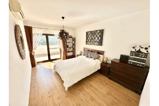 Villa in Pego zu verkaufen, Zona de estar 320 m², Baujahr 2009, Klimaanlage, Terreno 1166 m², 5 Schlafzimmer, 4 Badezimmer, Pool, ref.: O-V98014-34