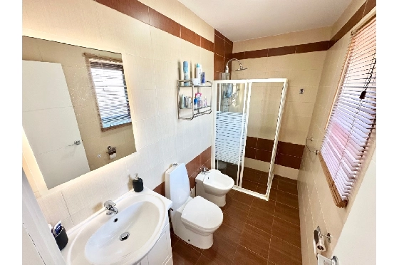 Villa in Pego zu verkaufen, Zona de estar 320 m², Baujahr 2009, Klimaanlage, Terreno 1166 m², 5 Schlafzimmer, 4 Badezimmer, Pool, ref.: O-V98014-40