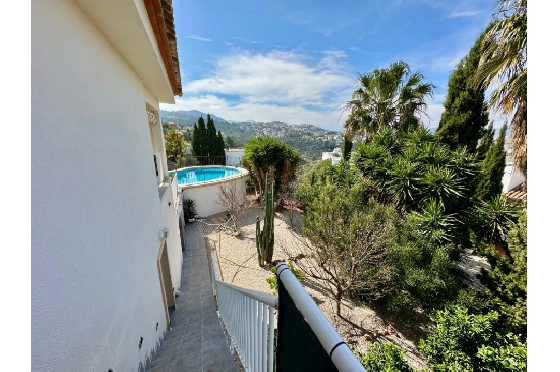 Villa in Pego zu verkaufen, Zona de estar 320 m², Baujahr 2009, Klimaanlage, Terreno 1166 m², 5 Schlafzimmer, 4 Badezimmer, Pool, ref.: O-V98014-42