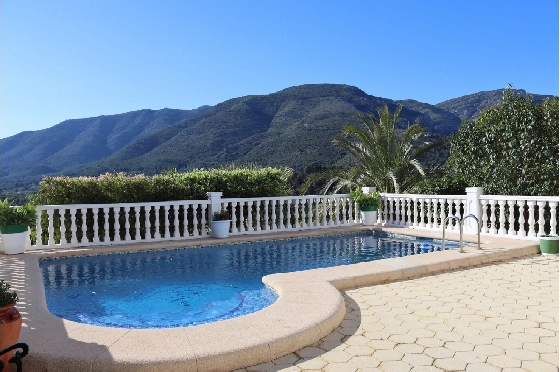 Villa in Benigembla zu verkaufen, Zona de estar 199 m², Terreno 833 m², 4 Schlafzimmer, 4 Badezimmer, Pool, ref.: PT-26003-2