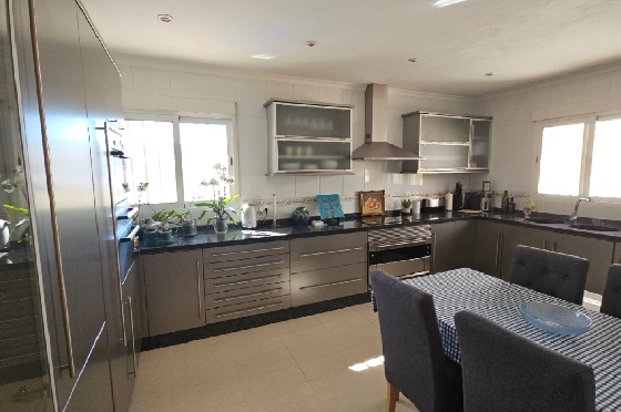 Villa in Pego zu verkaufen, Zona de estar 312 m², Baujahr 2005, Klimaanlage, Terreno 1027 m², 5 Schlafzimmer, 5 Badezimmer, Pool, ref.: O-V98114-17