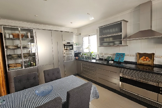 Villa in Pego zu verkaufen, Zona de estar 312 m², Baujahr 2005, Klimaanlage, Terreno 1027 m², 5 Schlafzimmer, 5 Badezimmer, Pool, ref.: O-V98114-19