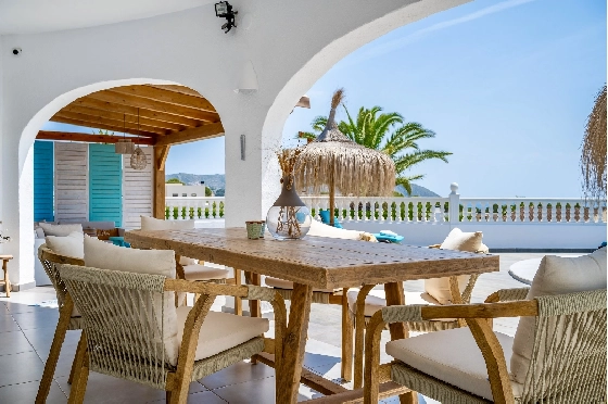 Villa in Moraira zu verkaufen, Zona de estar 290 m², Baujahr 2003, + Ofen, Klimaanlage, Terreno 847 m², 3 Schlafzimmer, 3 Badezimmer, Pool, ref.: AM-12692DR-22