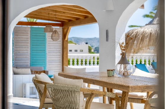 Villa in Moraira zu verkaufen, Zona de estar 290 m², Baujahr 2003, + Ofen, Klimaanlage, Terreno 847 m², 3 Schlafzimmer, 3 Badezimmer, Pool, ref.: AM-12692DR-25