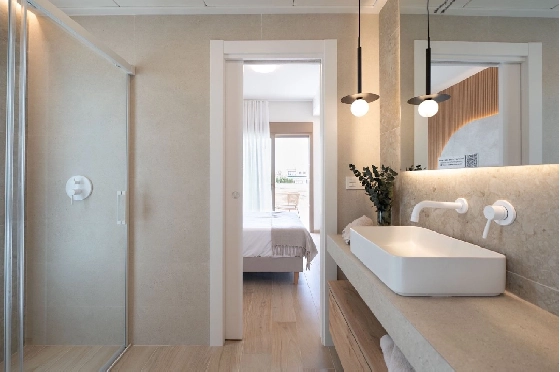 Eck-Reihenhaus in Los Alcazares zu verkaufen, Zona de estar 146 m², Zustand Erstbezug, Klimaanlage, Terreno 177 m², 3 Schlafzimmer, 2 Badezimmer, Pool, ref.: HA-LAN-480-Q01-13