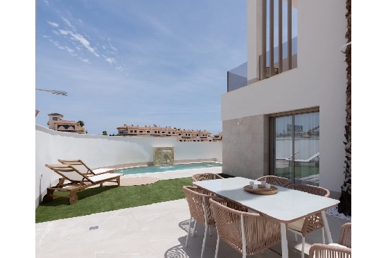 Eck-Reihenhaus in Los Alcazares zu verkaufen, Zona de estar 146 m², Zustand Erstbezug, Klimaanlage, Terreno 177 m², 3 Schlafzimmer, 2 Badezimmer, Pool, ref.: HA-LAN-480-Q01-24