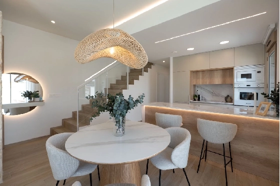 Eck-Reihenhaus in Los Alcazares zu verkaufen, Zona de estar 146 m², Zustand Erstbezug, Klimaanlage, Terreno 177 m², 3 Schlafzimmer, 2 Badezimmer, Pool, ref.: HA-LAN-480-Q01-6