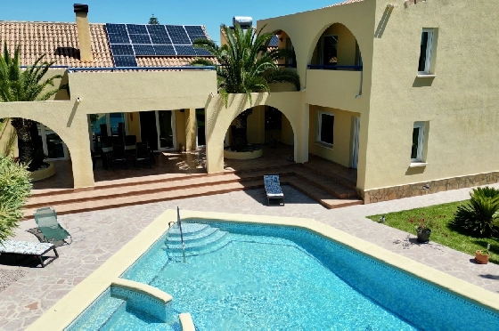 Villa in Els Poblets zu verkaufen, Zona de estar 383 m², Baujahr 2002, Zustand gepflegt, + Fussbodenheizung, Klimaanlage, Terreno 1821 m², 3 Schlafzimmer, 3 Badezimmer, Pool, ref.: RG-1126-26