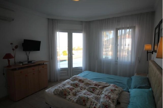 Sommerhaus in Oliva(San Pere) zur Ferienvermietung, Zona de estar 170 m², Baujahr 2005, Zustand neuwertig, + Fussbodenheizung, Klimaanlage, Terreno 900 m², 3 Schlafzimmer, 2 Badezimmer, Pool, ref.: V-1415-12