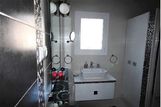 Villa in Pego-Monte Pego zur Ferienvermietung, Zona de estar 90 m², Baujahr 1990, Terreno 820 m², 2 Schlafzimmer, 1 Badezimmer, Pool, ref.: S-2211-7
